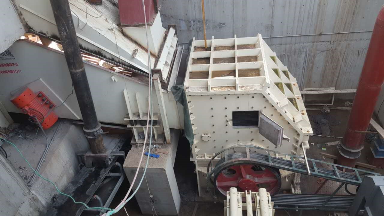 錘式破碎機(jī)轉(zhuǎn)子和錘頭經(jīng)常壞?